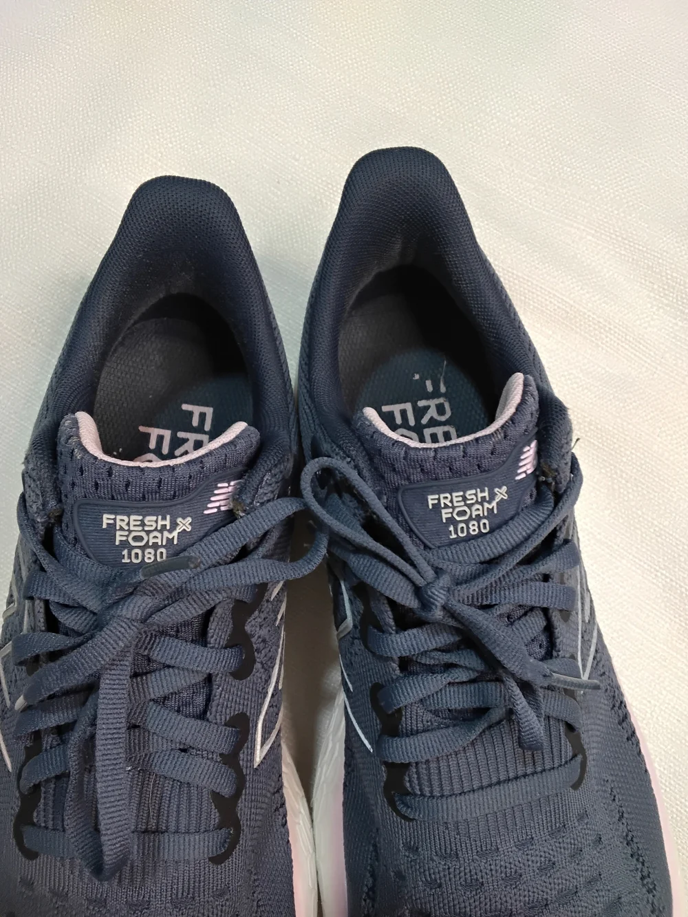 New Balance 1080 V12 Women's Navy Running Sneakers with Pale Pink Trim Sz 10.5